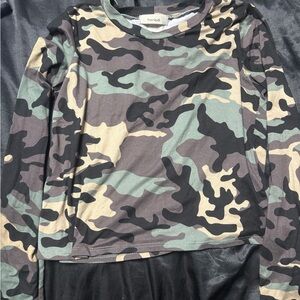 TeenBell Camouflage Long Sleeve Tee